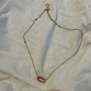 Kendra Scott necklace